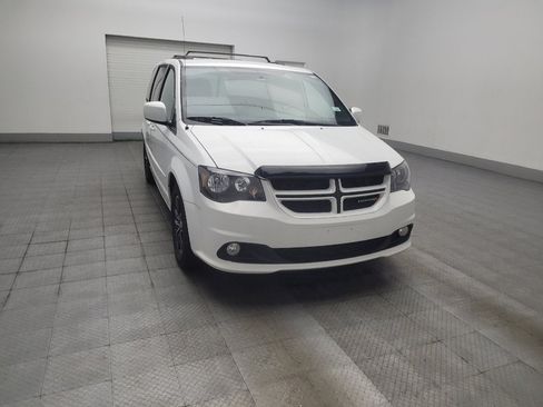 Used 2017 Dodge Grand Caravan GT FWD image 13