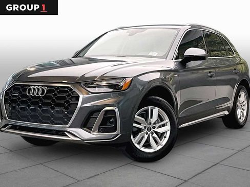 Used 2023 Audi Q5 2.0T Premium w/ Convenience Package AWD/4WD image 1