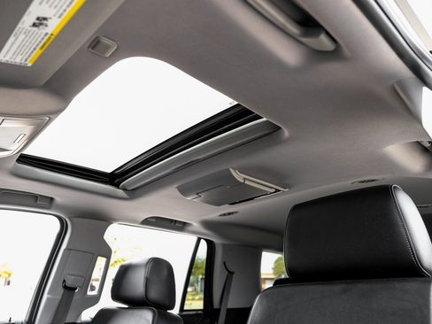 Used 2016 Chevrolet Tahoe LTZ image 5