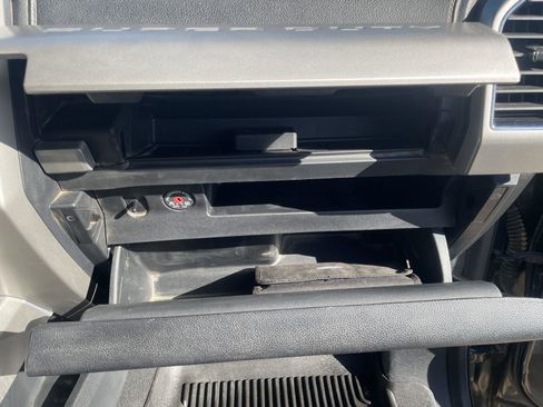 Used 2020 Ford F350 Lariat w/ Lariat Ultimate Package image 30