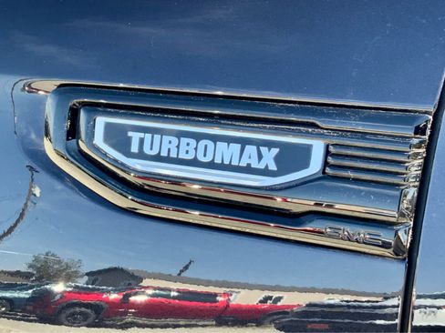 New 2026 GMC Sierra 1500 Elevation image 24