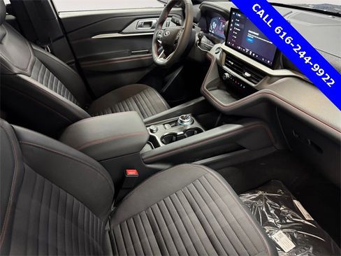 New 2026 Ford Explorer ST-Line image 6