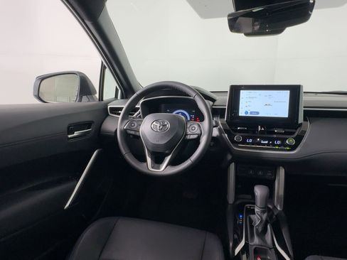 Used 2025 Toyota Corolla Cross AWD Hybrid image 26