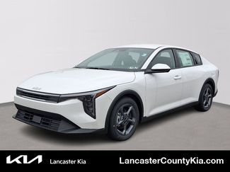 New 2025 Kia K4 LXS video 1