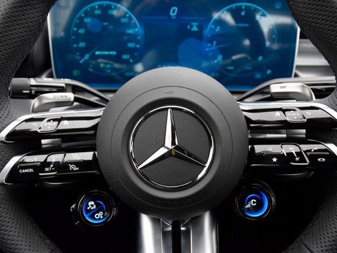 New 2026 Mercedes-Benz C 43 AMG 4MATIC Sedan image 23