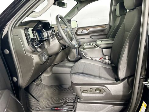 Used 2023 Chevrolet Silverado 1500 LT w/ Z71 Off-Road Package image 11