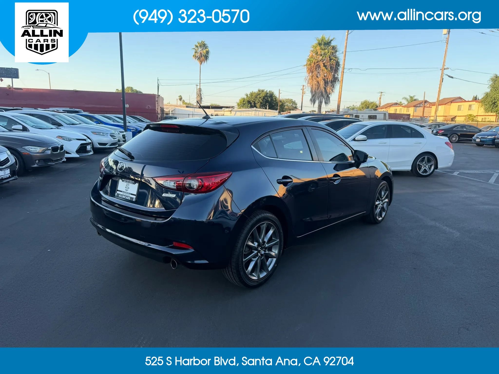 Used 2018 MAZDA MAZDA3 Touring FWD image 4