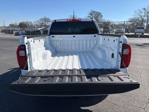 Used 2025 GMC Canyon Elevation w/ Convenience Package image 4