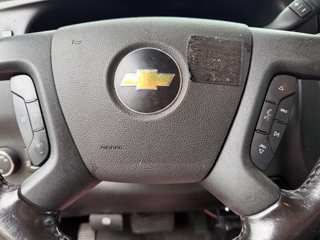 Used 2020 Chevrolet Express 3500 w/ Driver Convenience Package RWD image 8