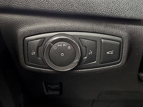 Certified 2019 Lincoln MKC Reserve w/ MKC Climate Package image 24