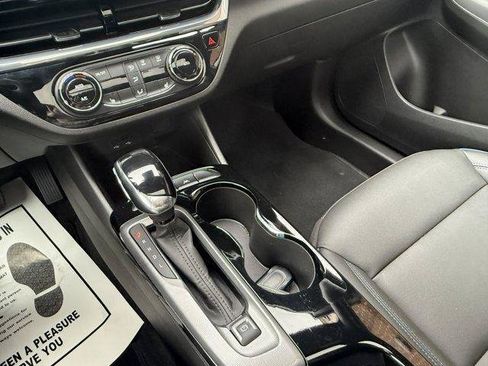 Used 2025 Buick Envista Sport Touring w/ Convenience I Package FWD image 26