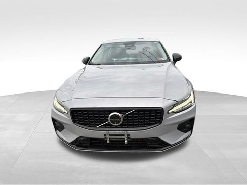 Used 2024 Volvo S60 B5 Plus FWD image 31