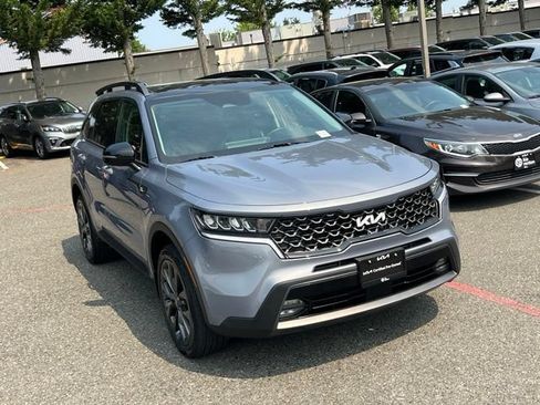 Certified 2023 Kia Sorento X-Line EX AWD/4WD image 5