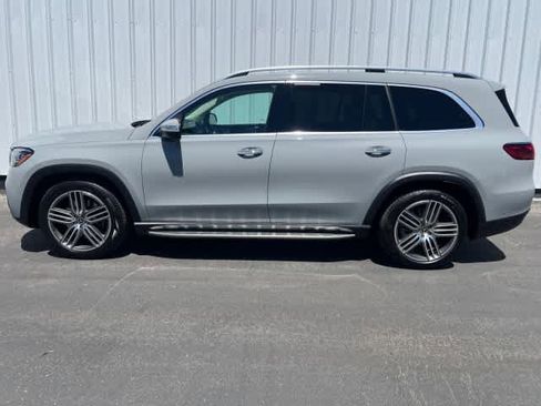 Used 2026 Mercedes-Benz GLS 450 4MATIC image 3