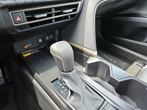 Used 2026 Toyota Camry SE w/ Convenience Package FWD image 12
