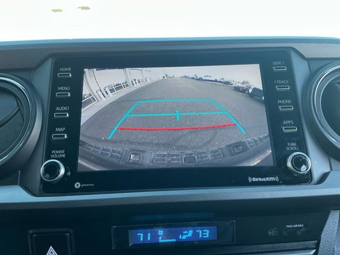 Certified 2022 Toyota Tacoma TRD Off-Road image 29