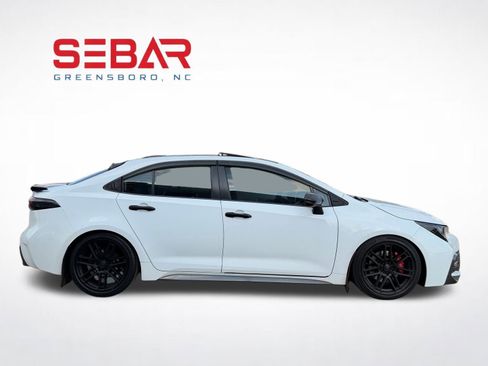 Used 2020 Toyota Corolla SE w/ SE Premium Package image 10