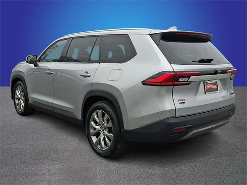 Used 2024 Toyota Grand Highlander Limited image 6