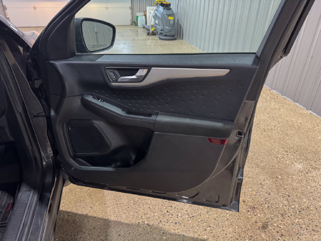 Used 2020 Ford Escape SE AWD/4WD image 22