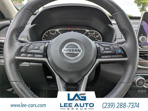 Used 2022 Nissan Altima 2.5 SL FWD image 23