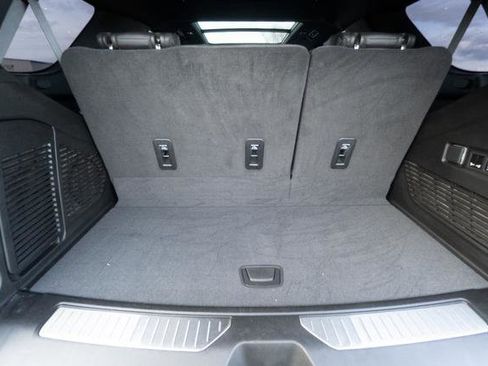 Used 2023 Chevrolet Tahoe Z71 w/ Luxury Package image 34