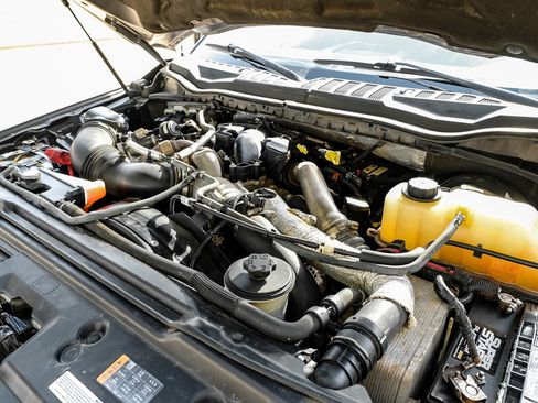 Used 2018 Ford F250 Lariat w/ Lariat Ultimate Package image 45