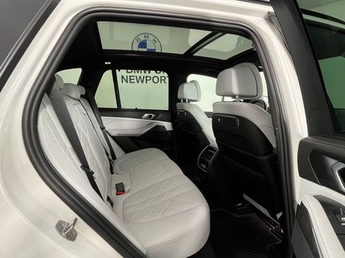 Certified 2024 BMW X5 xDrive40i w/ M Sport Package AWD/4WD image 22