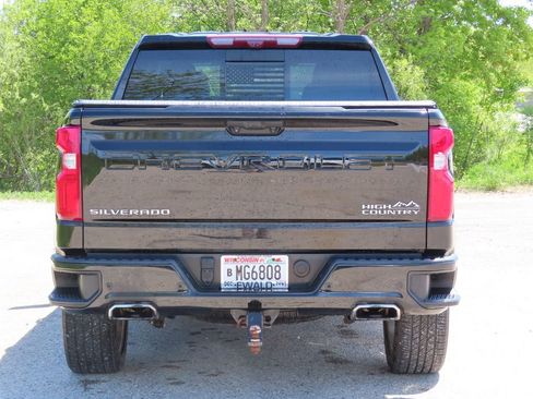 Certified 2023 Chevrolet Silverado 1500 High Country w/ High Country Premium Package AWD/4WD image 5