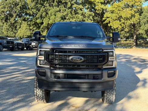Used 2021 Ford F250 Lariat AWD/4WD image 2