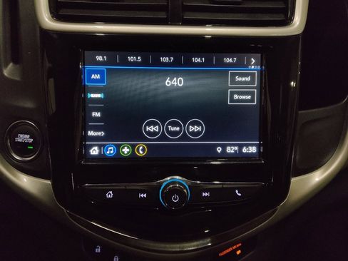 Used 2018 Chevrolet Sonic Premier FWD image 25