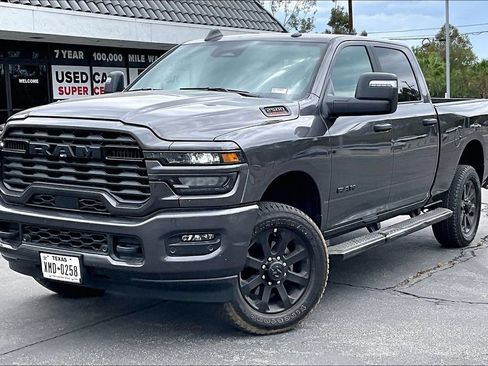 Used 2026 RAM 2500 Big Horn AWD/4WD image 2
