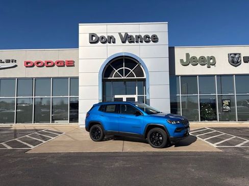 New 2026 Jeep Compass Latitude image 1