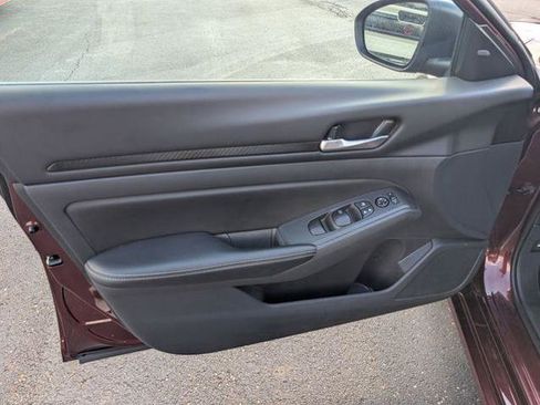 Certified 2025 Nissan Altima 2.5 SV FWD image 14