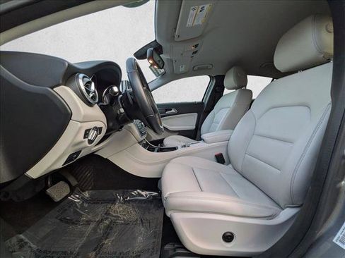 Used 2016 Mercedes-Benz GLA 250 image 15