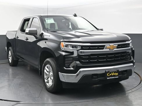 Used 2022 Chevrolet Silverado 1500 LT image 3