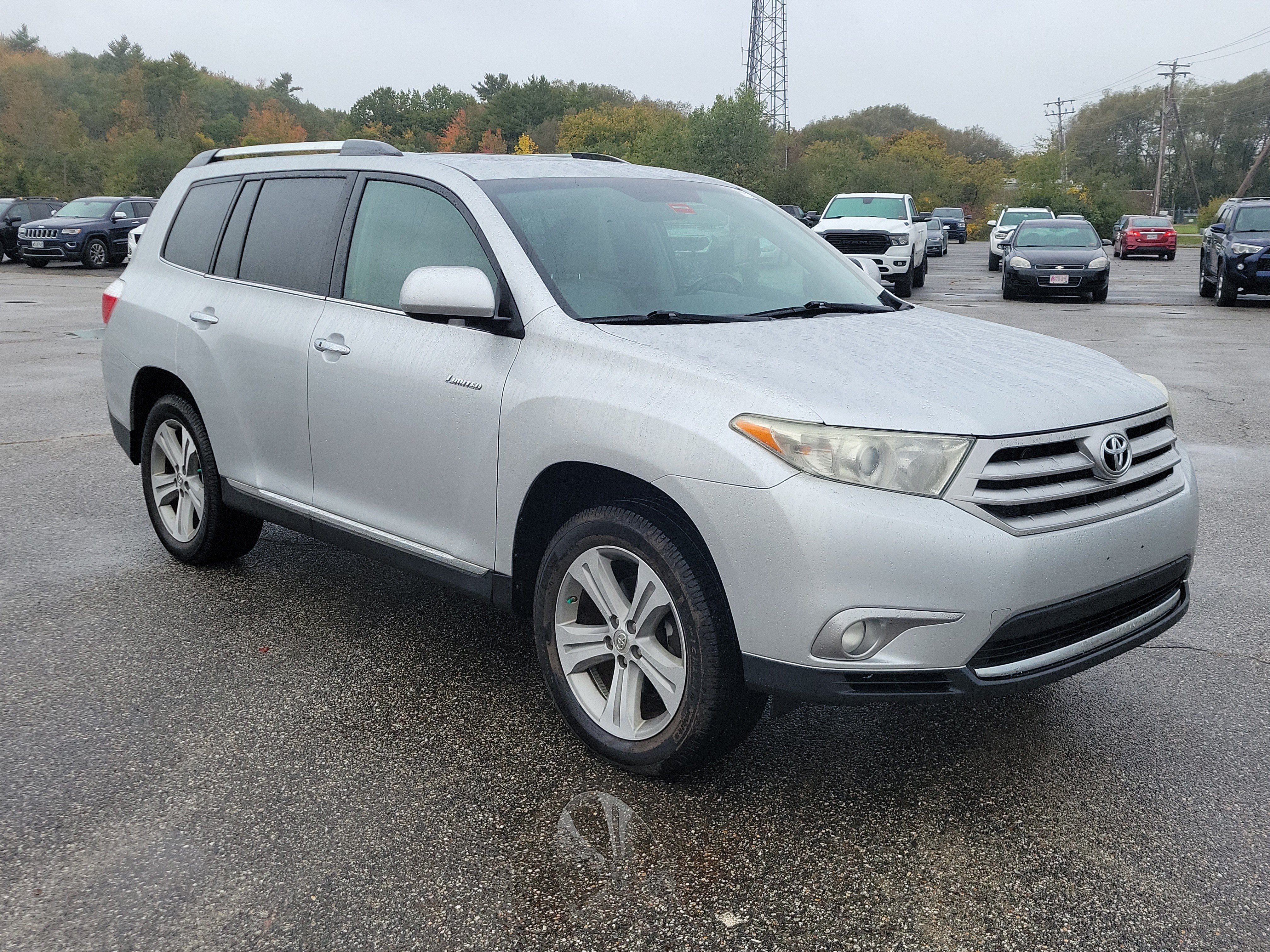 Used 2013 Toyota Highlander Limited AWD/4WD image 3