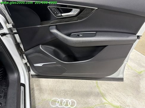 Used 2019 Audi Q7 3.0T Prestige w/ Prestige Package AWD/4WD image 29