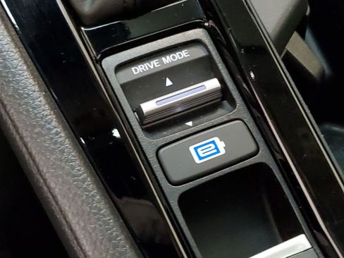 Used 2024 Honda Accord EX-L image 31