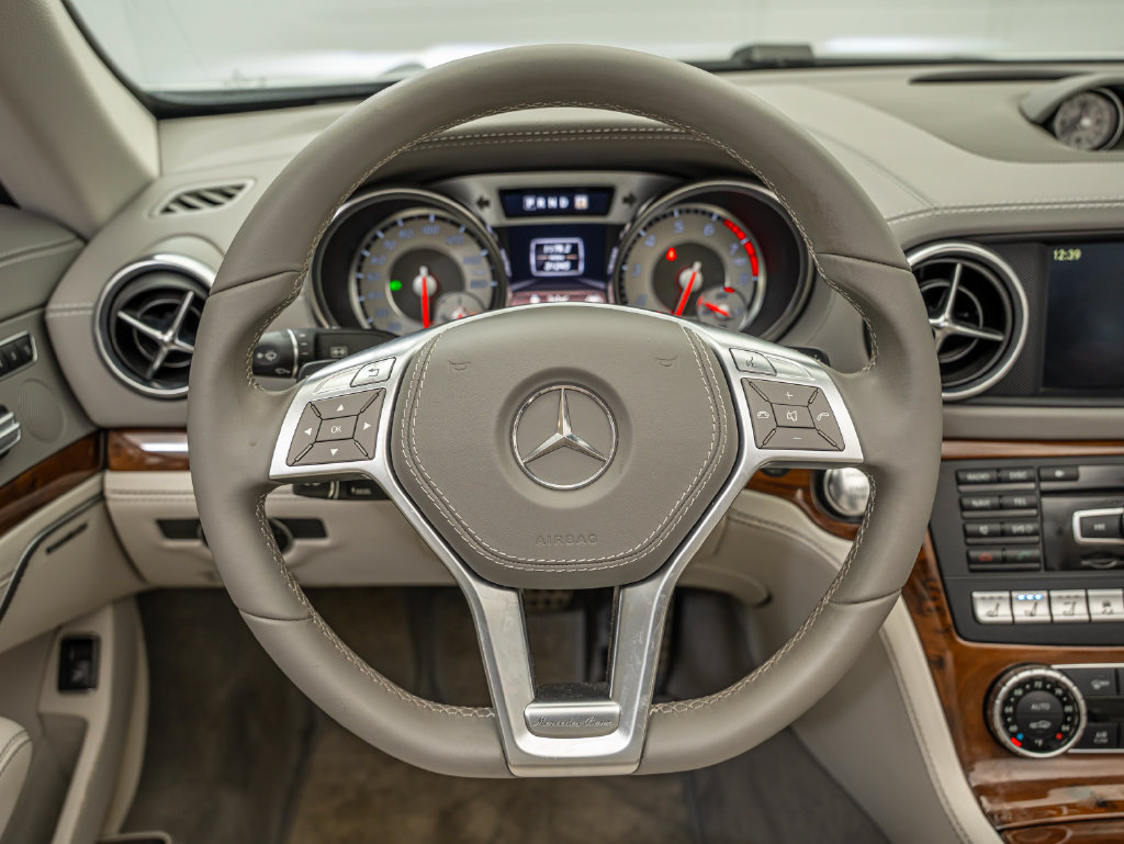 Used 2013 Mercedes-Benz SL 550 image 42