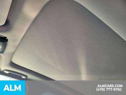 Used 2025 Kia Sorento S w/ Panoramic Sunroof Package FWD image 10