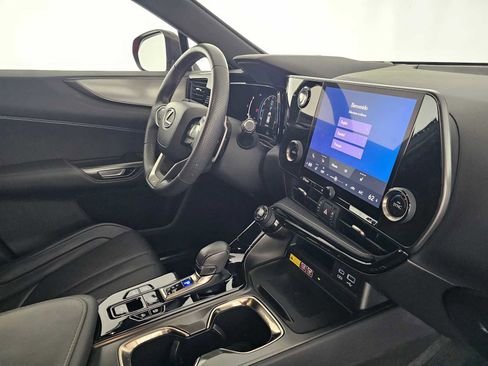 Used 2024 Lexus NX 350 F Sport image 11