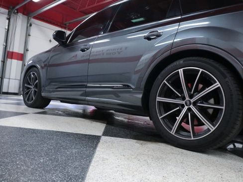 Used 2020 Audi SQ7 Prestige w/ Prestige Package image 35