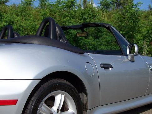 Used 2000 BMW Z3 2.5i RWD image 30