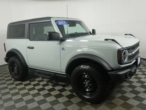 Certified 2023 Ford Bronco Black Diamond AWD/4WD image 2