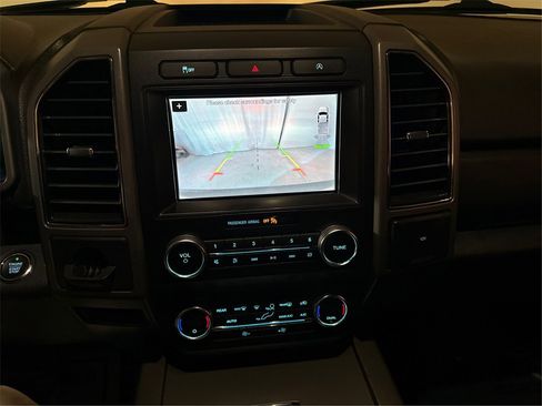 Used 2019 Ford Expedition Max XLT image 32