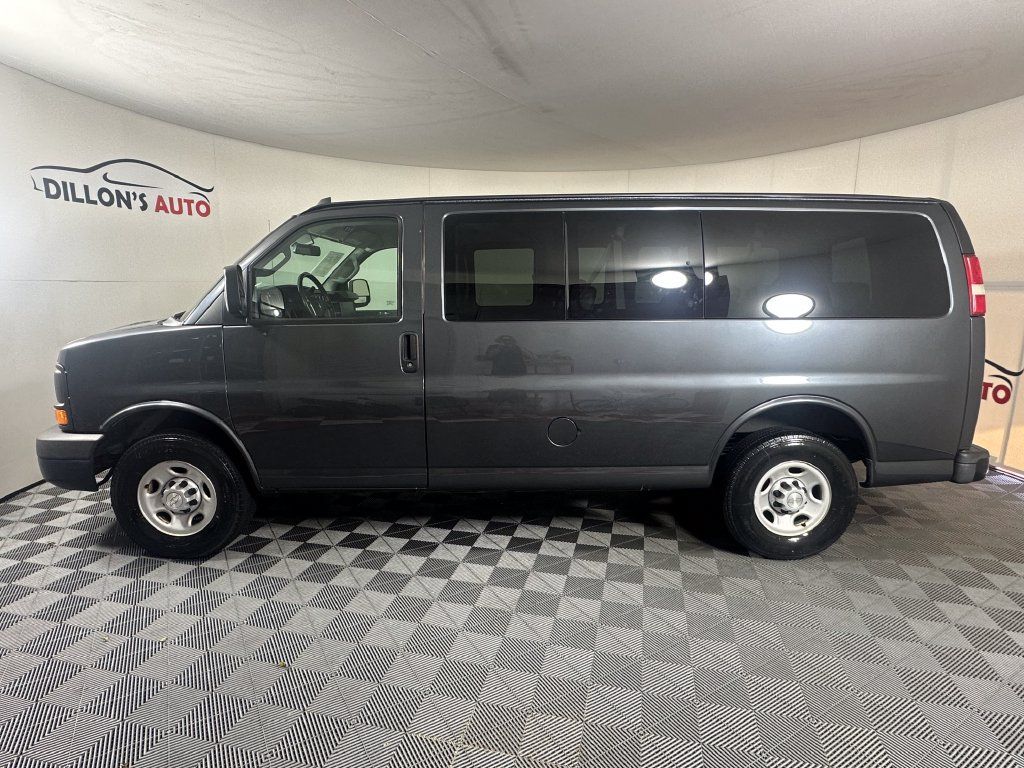 Used 2016 Chevrolet Express 2500 LS RWD image 3