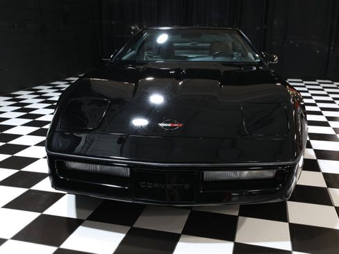 Used 1990 Chevrolet Corvette ZR-1 RWD image 11