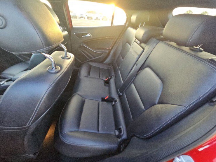 Used 2018 Mercedes-Benz GLA 250 w/ Premium Package image 10