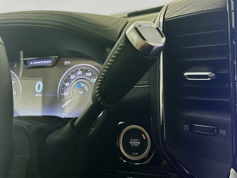 New 2026 RAM 2500 Limited w/ Towing Technology Group image 12