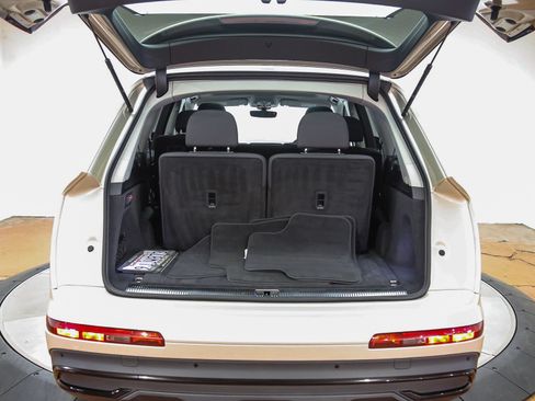 Certified 2023 Audi Q7 3.0T Prestige AWD/4WD image 27